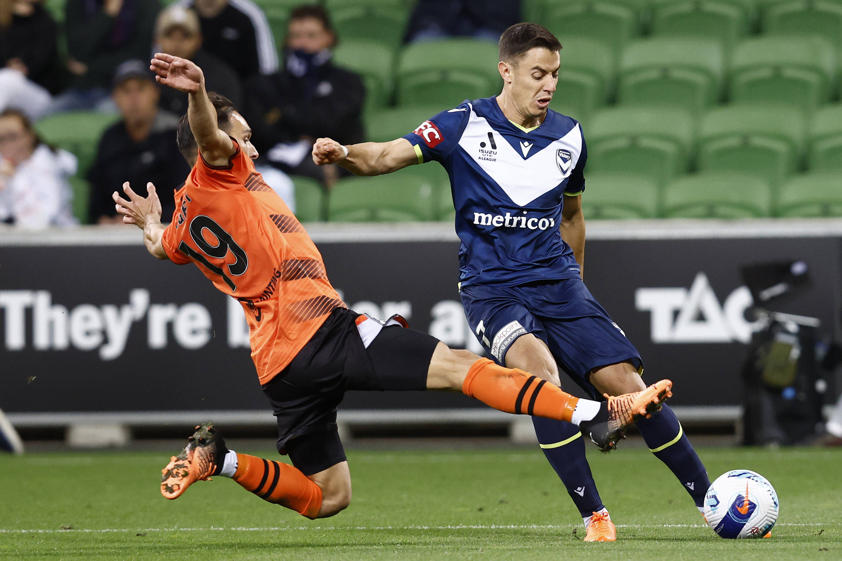 开元棋牌中文官网-诺里奇客场大胜,继续保持联赛不败纪录的是谁